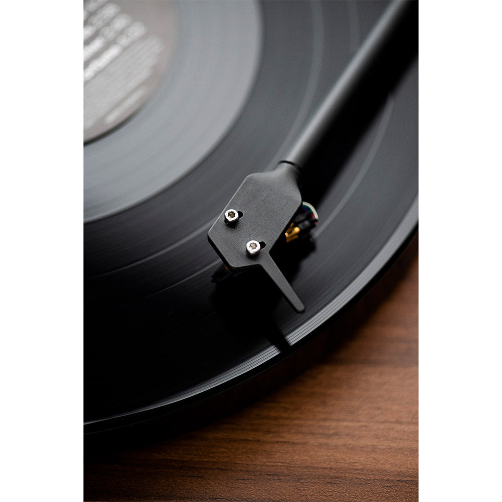 Pro-Ject E1 Turntable with Audio Technica AT3600